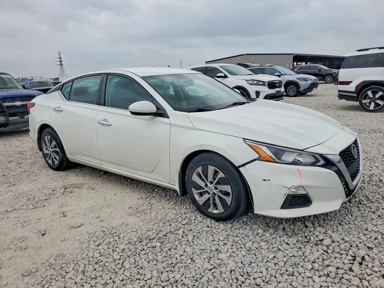 2019 Nissan Altima S - Фото 4