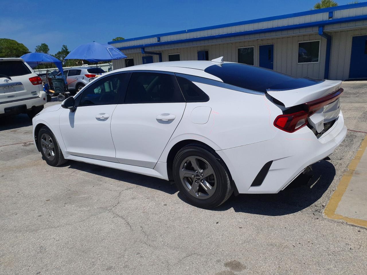 2023 Kia K5 Lxs - Image 2
