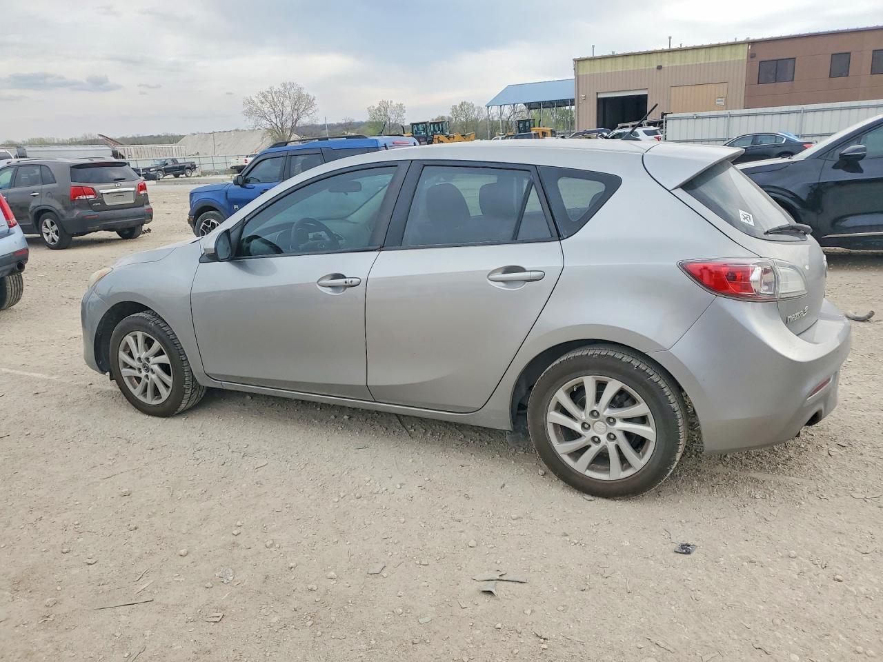2013 Mazda 3 I - Фото 2