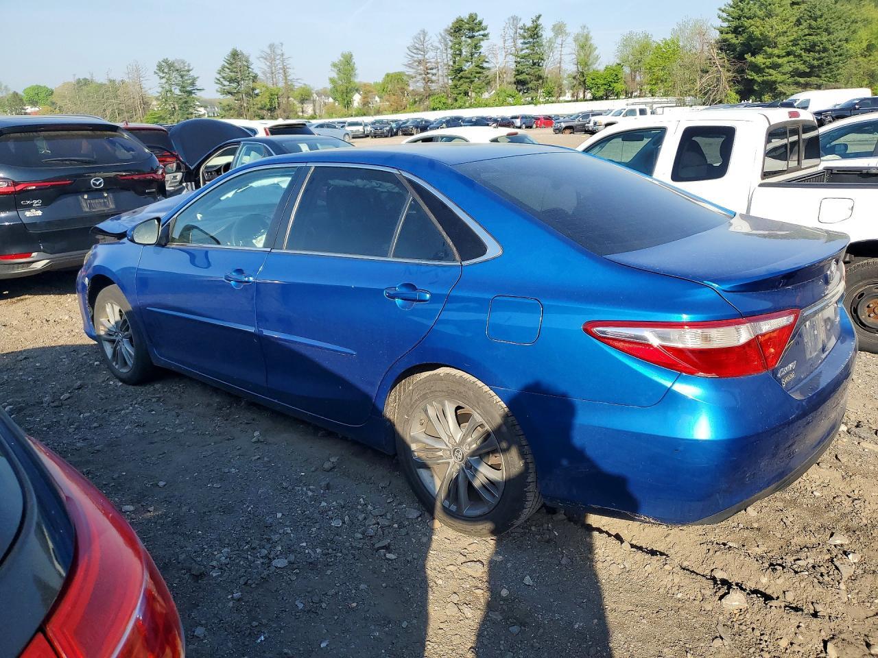 2017 Toyota Camry Se - Фото 2