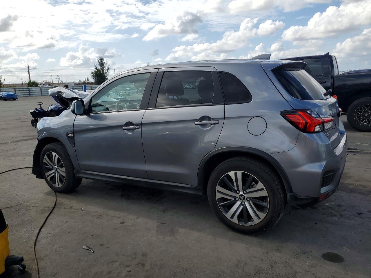2025 Mitsubishi Outlander Sport S - Фото 2