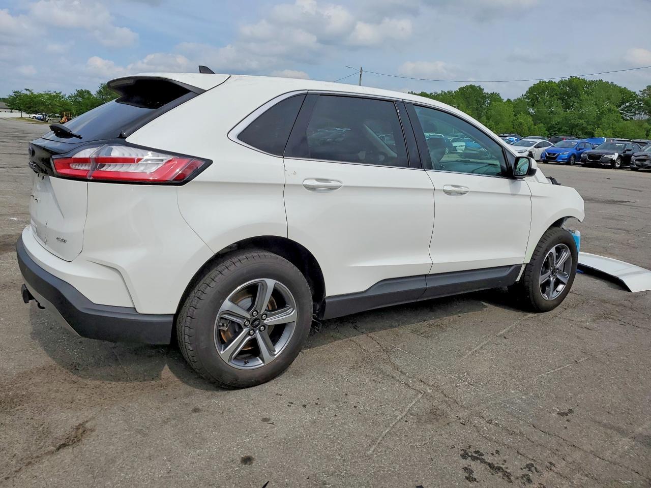 2024 Ford Edge Sel - Image 3