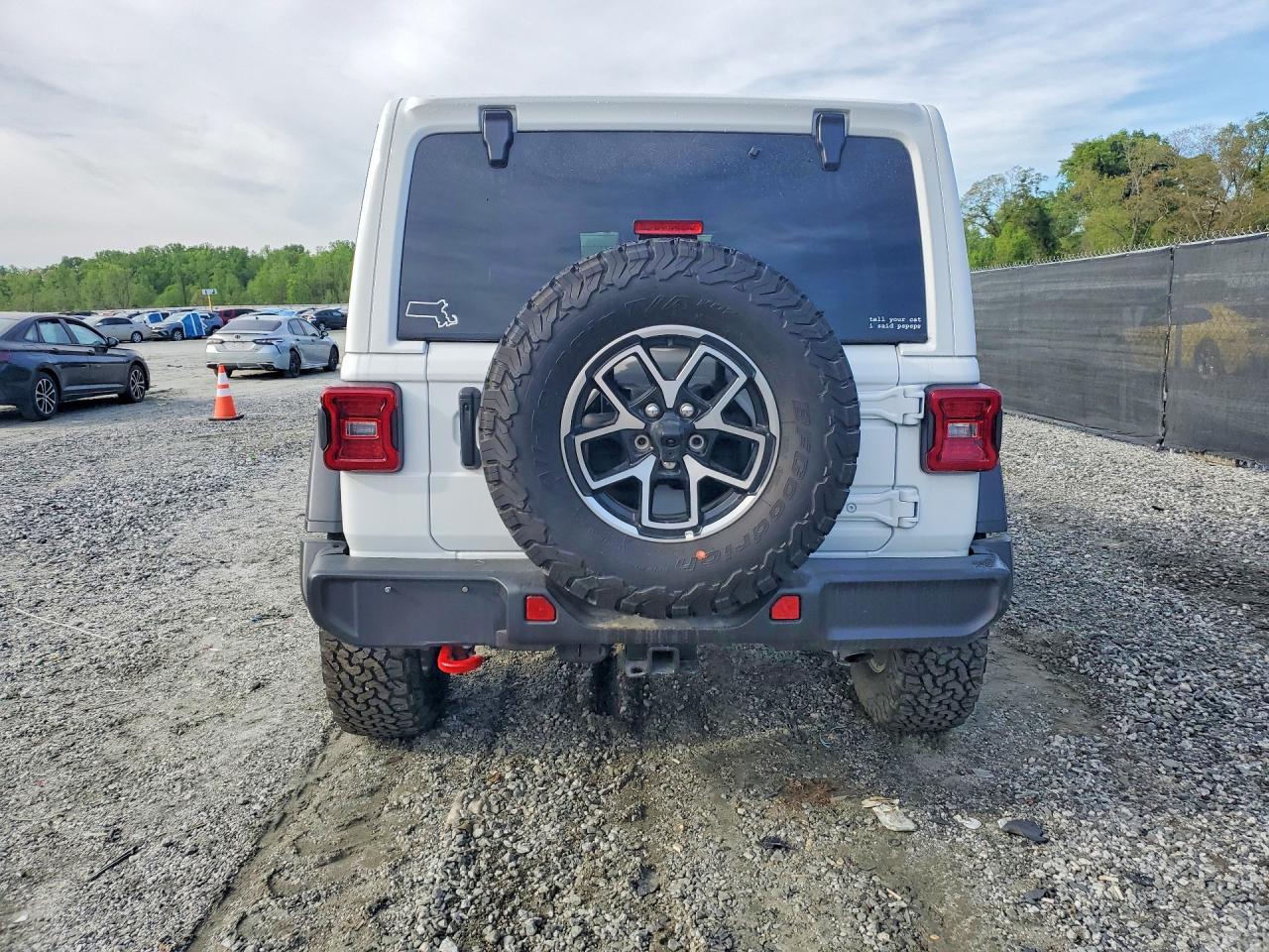 2025 Jeep Wrangler Rubicon - Image 6