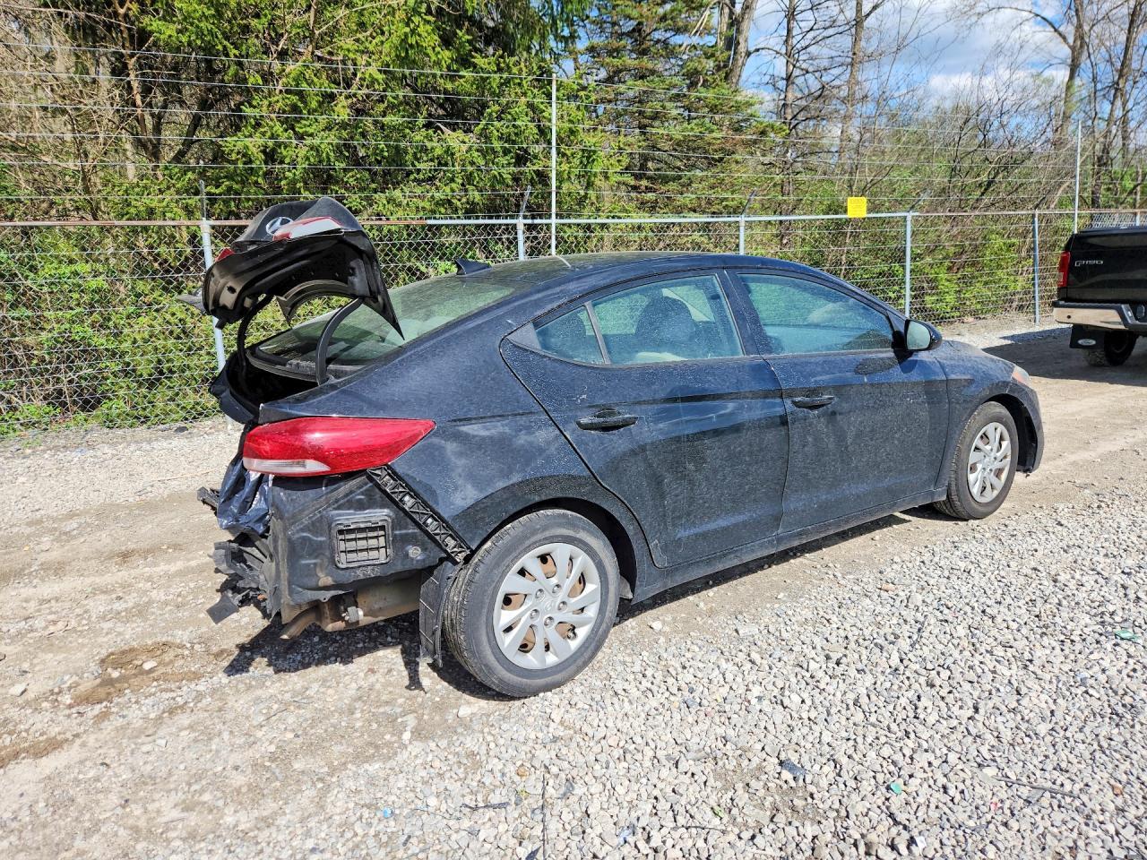 2017 Hyundai Elantra Se - Фото 3