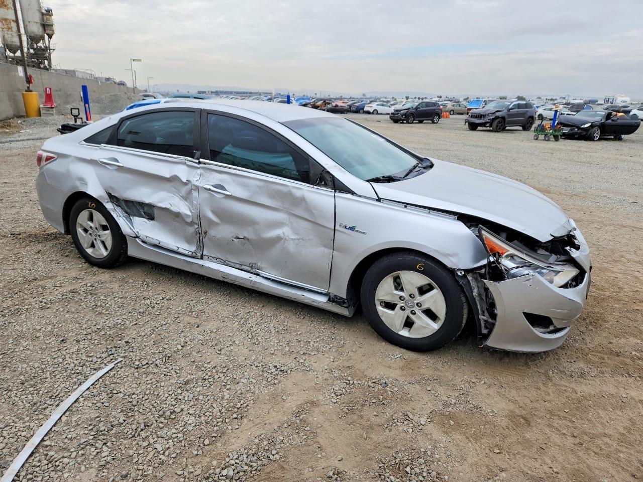 2012 Hyundai Sonata Hybrid Base - Фото 4