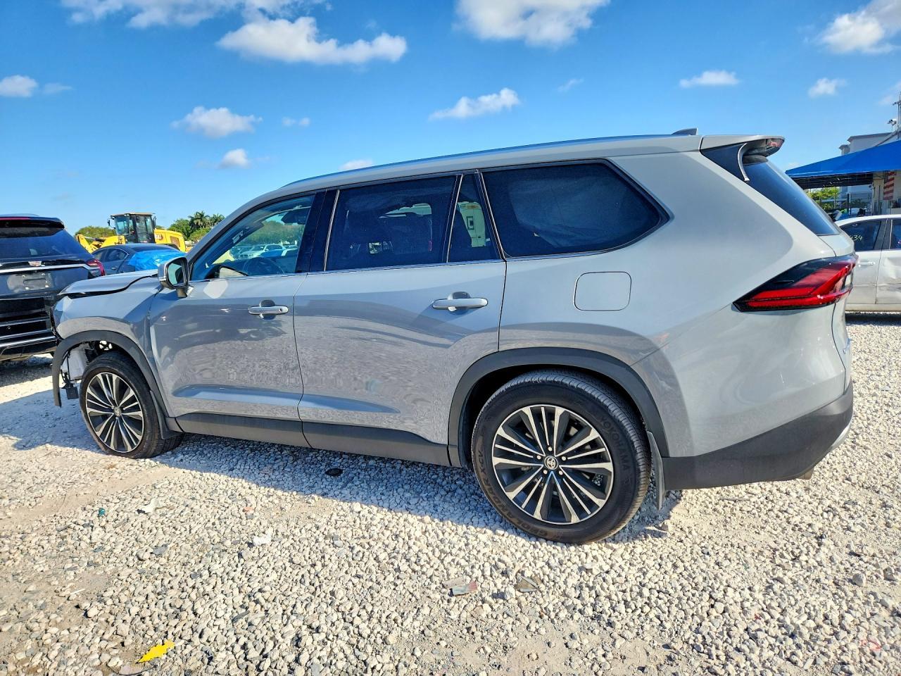 2025 Toyota Grand Highlander Hybrid Max Platinum - Фото 2