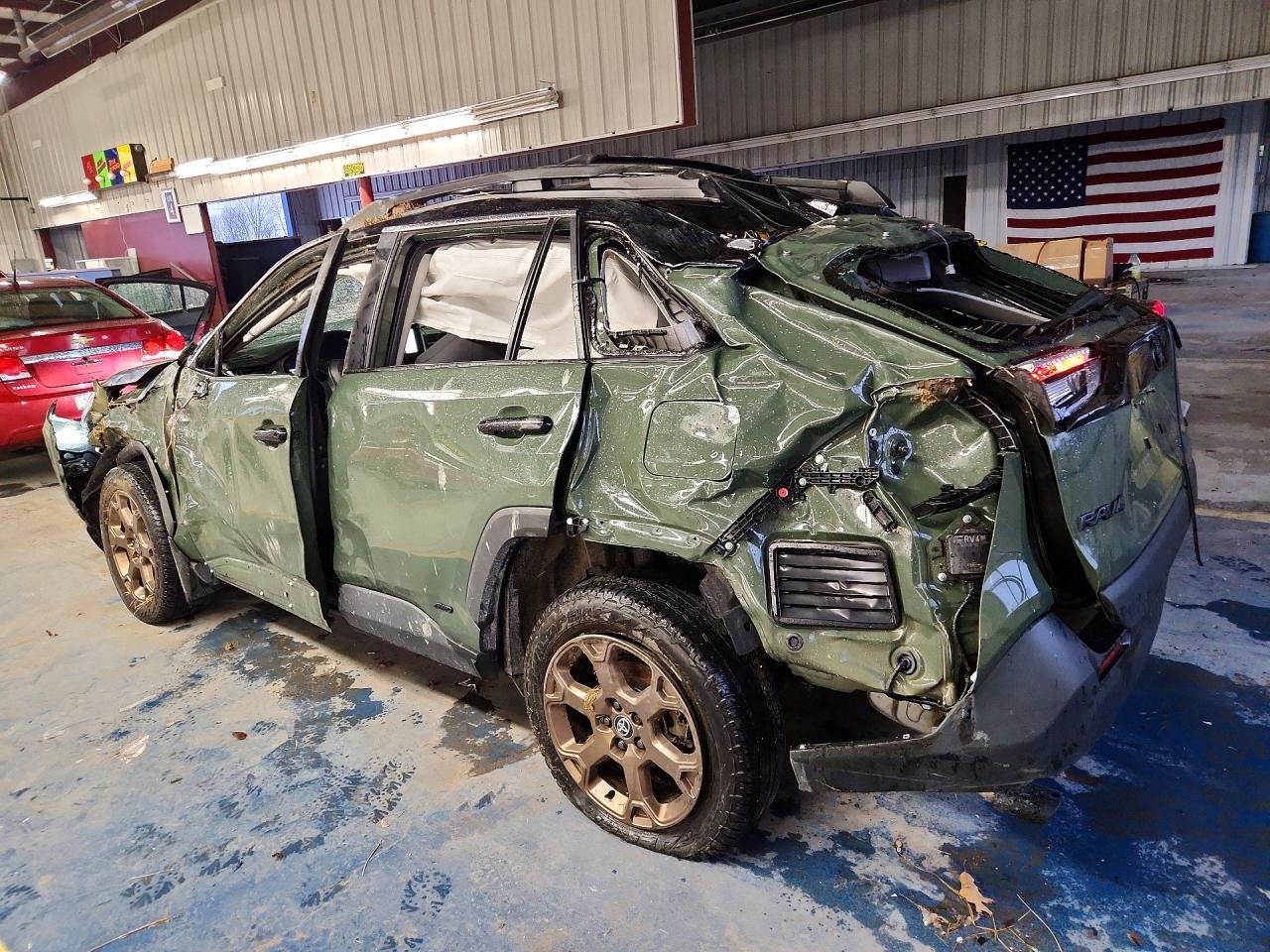 2024 Toyota Rav4 Hybrid Woodland Edition - Image 2