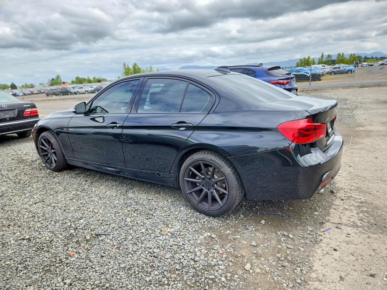 2017 BMW 328 D xDrive - Image 2