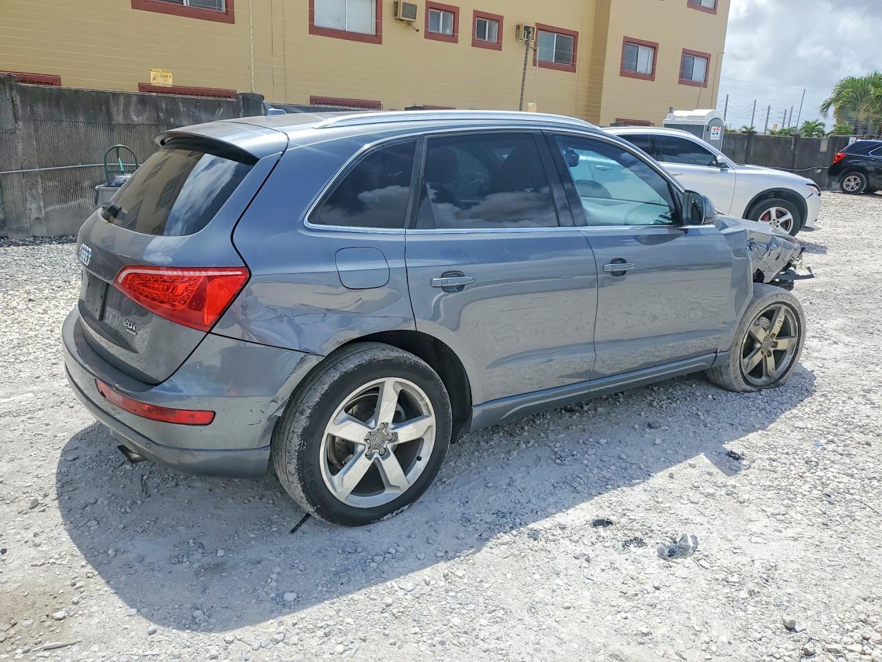 2012 Audi Q5 Premium Plus - Фото 3