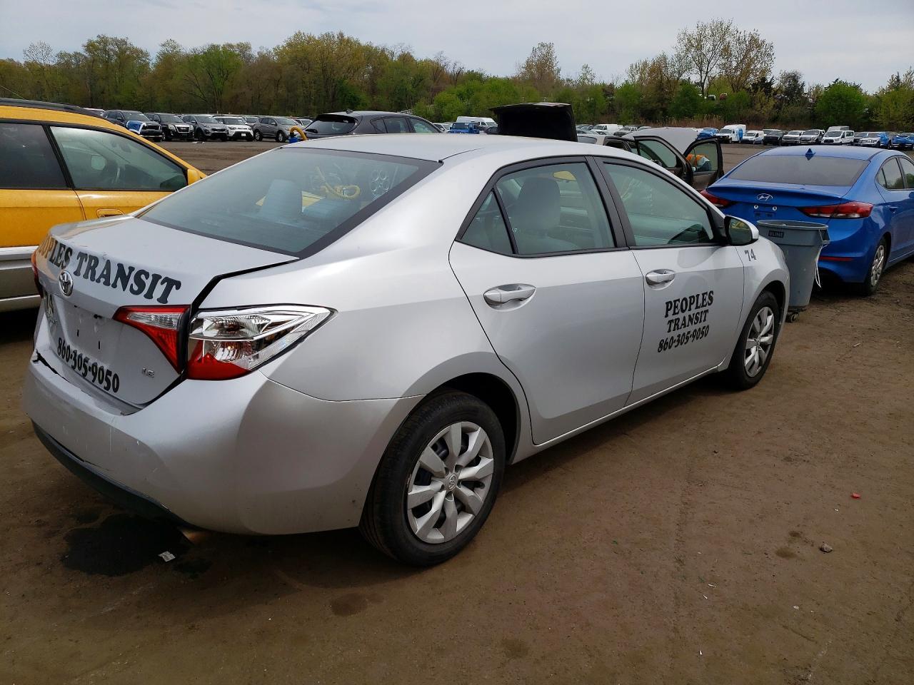 2015 Toyota Corolla Le - Фото 3