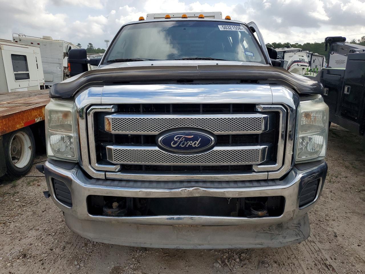 2013 Ford F350 Super Duty - Фото 5