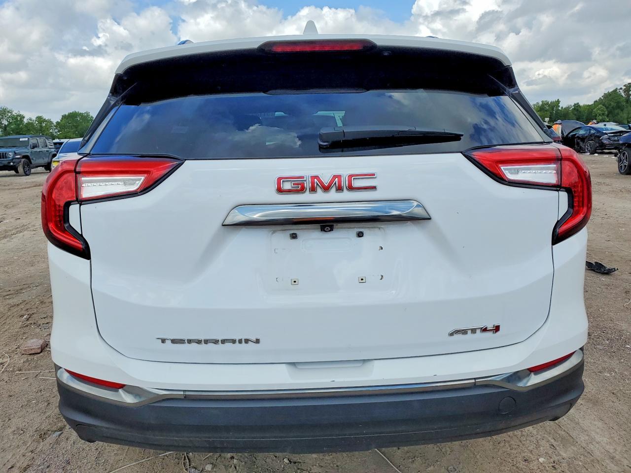 2022 GMC Terrain At4 - Фото 6