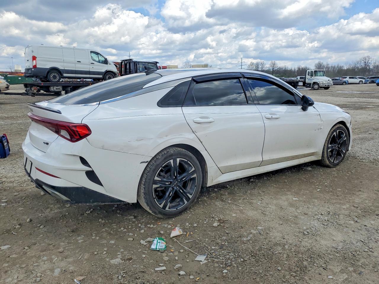 2022 Kia K5 Gt-Line - Фото 3