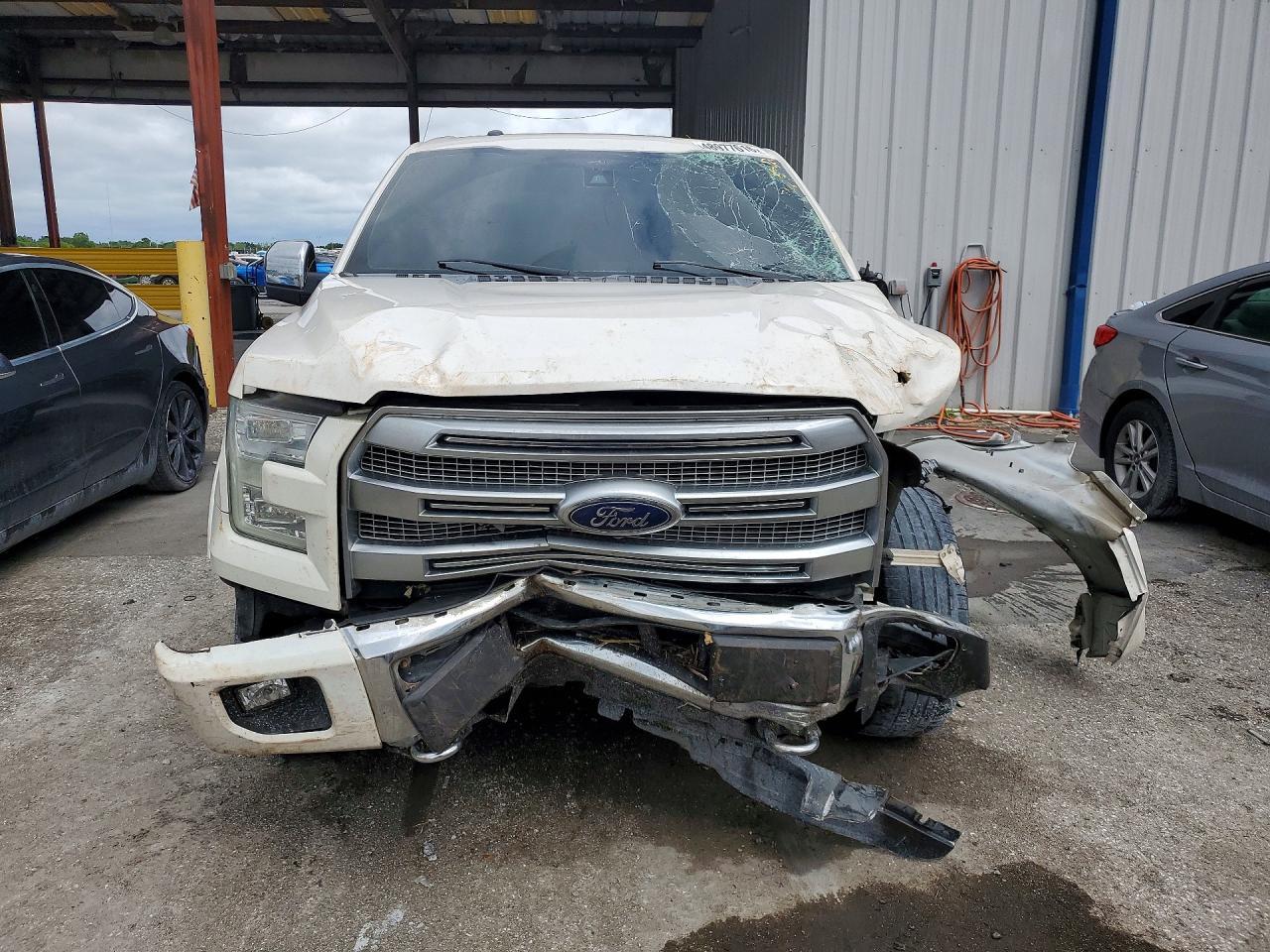 2015 Ford F150 Supercrew - Фото 5