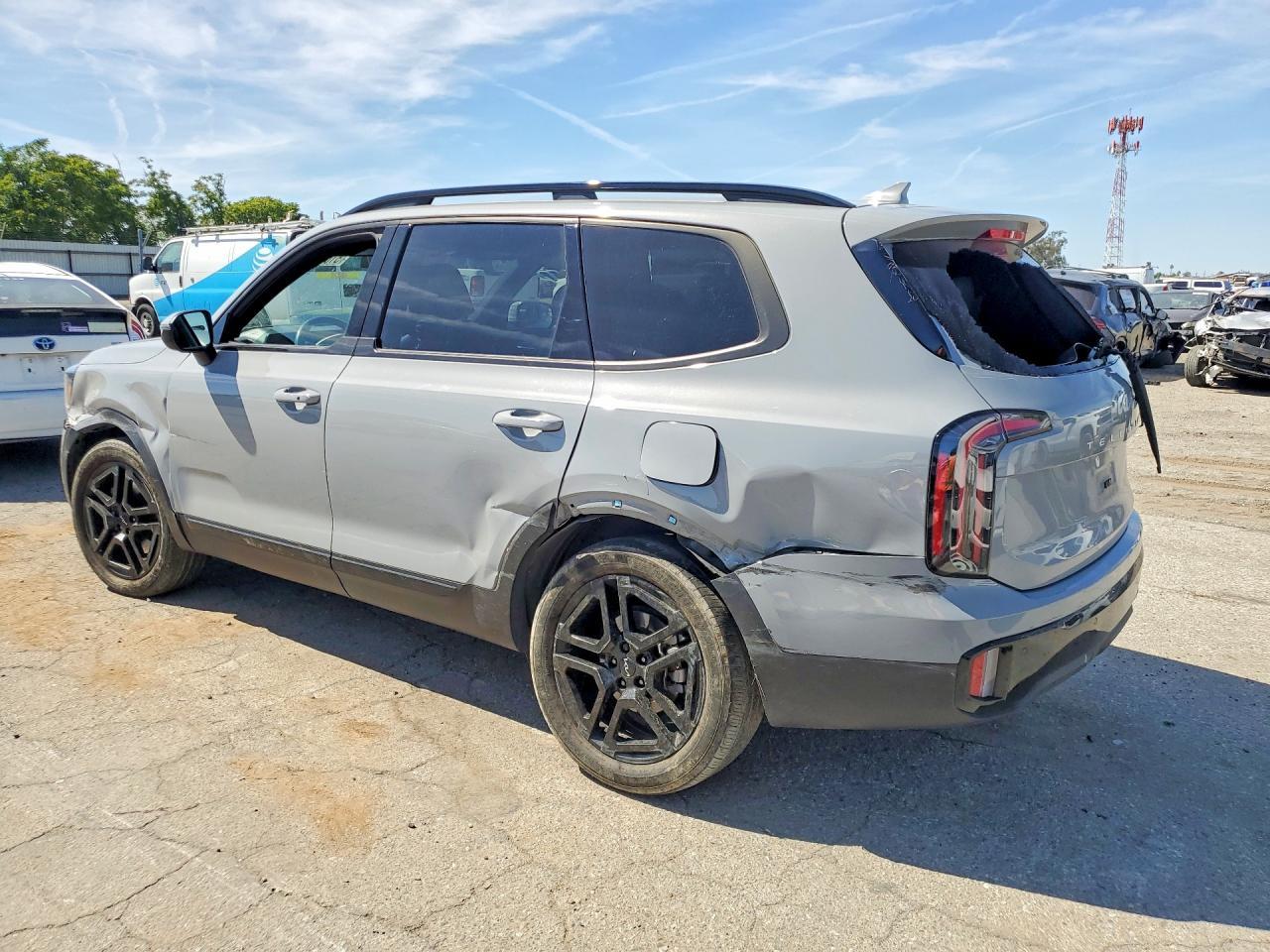 2024 Kia Telluride Ex X-Line - Image 2