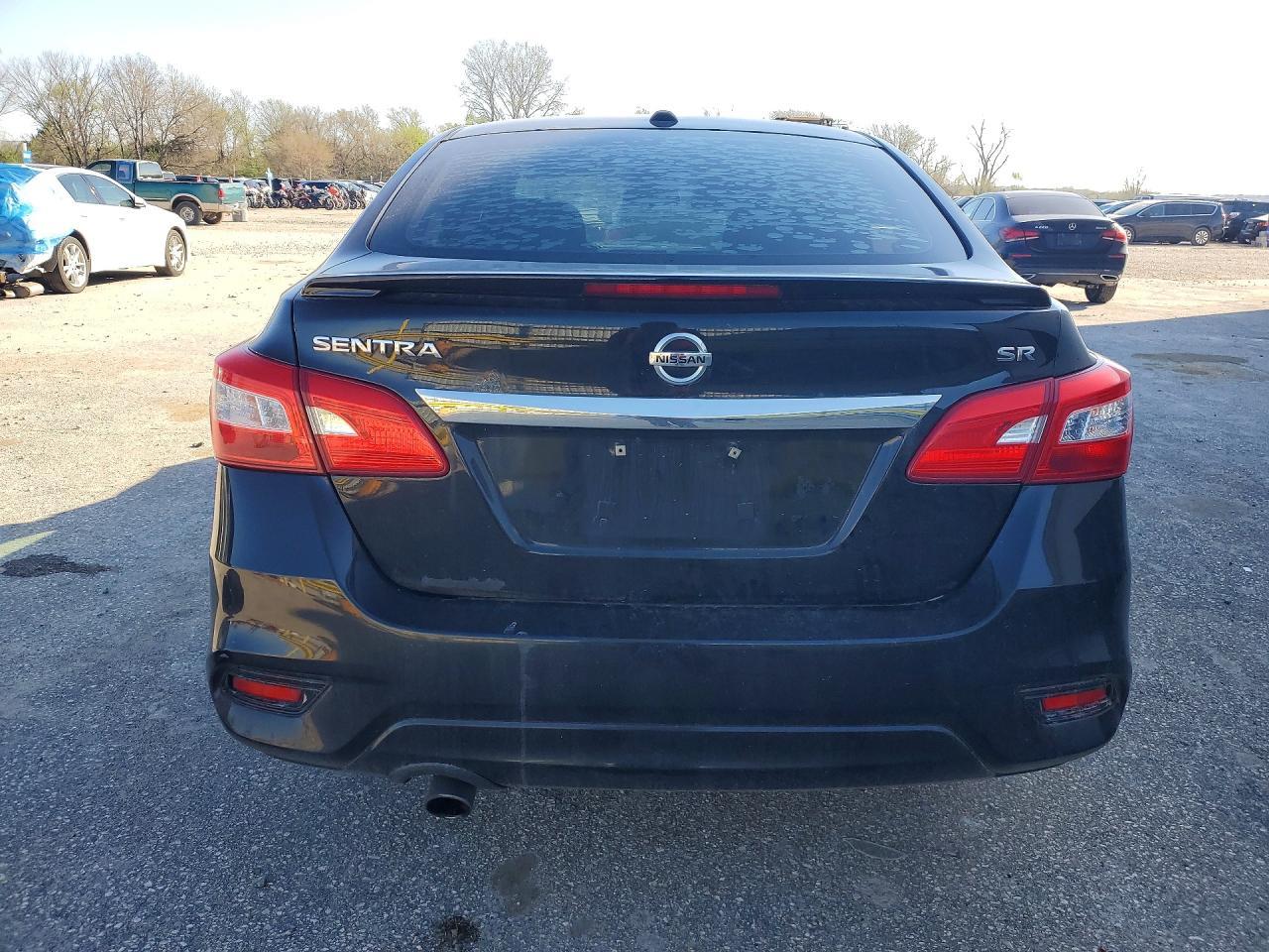 2019 Nissan Sentra Sr - Фото 6