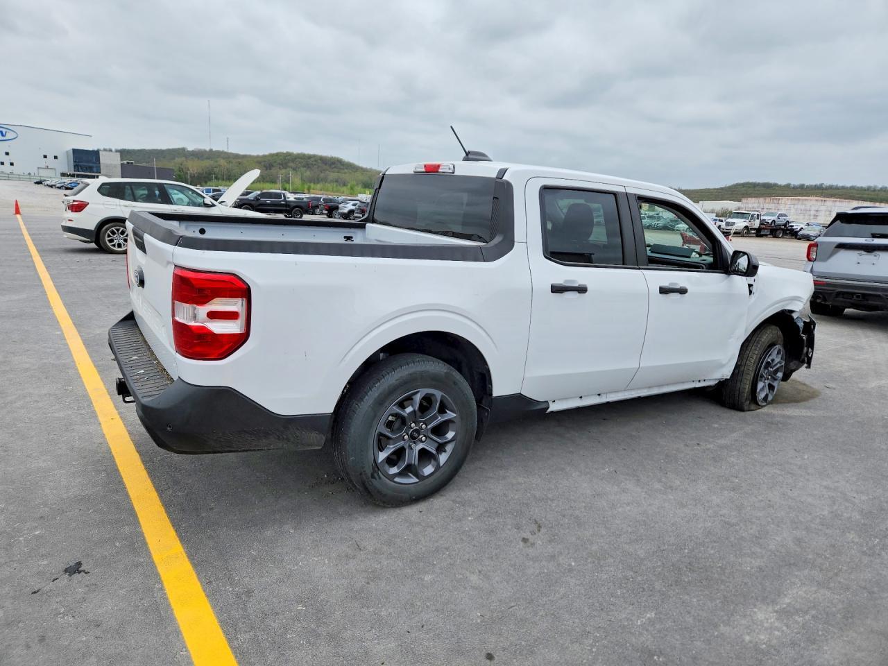 2025 Ford Maverick Xlt - Image 3