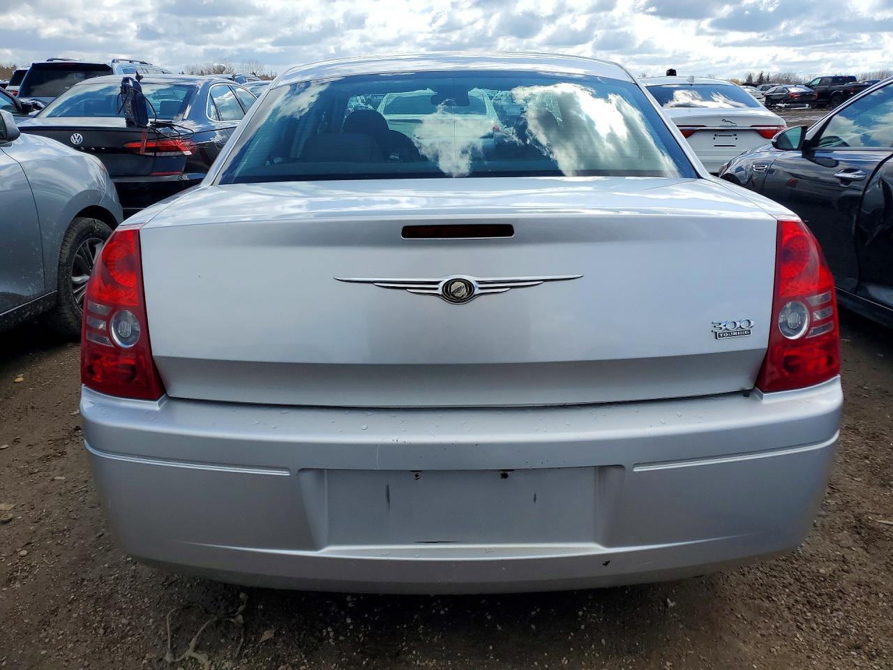 2009 Chrysler 300 Lx - Фото 6