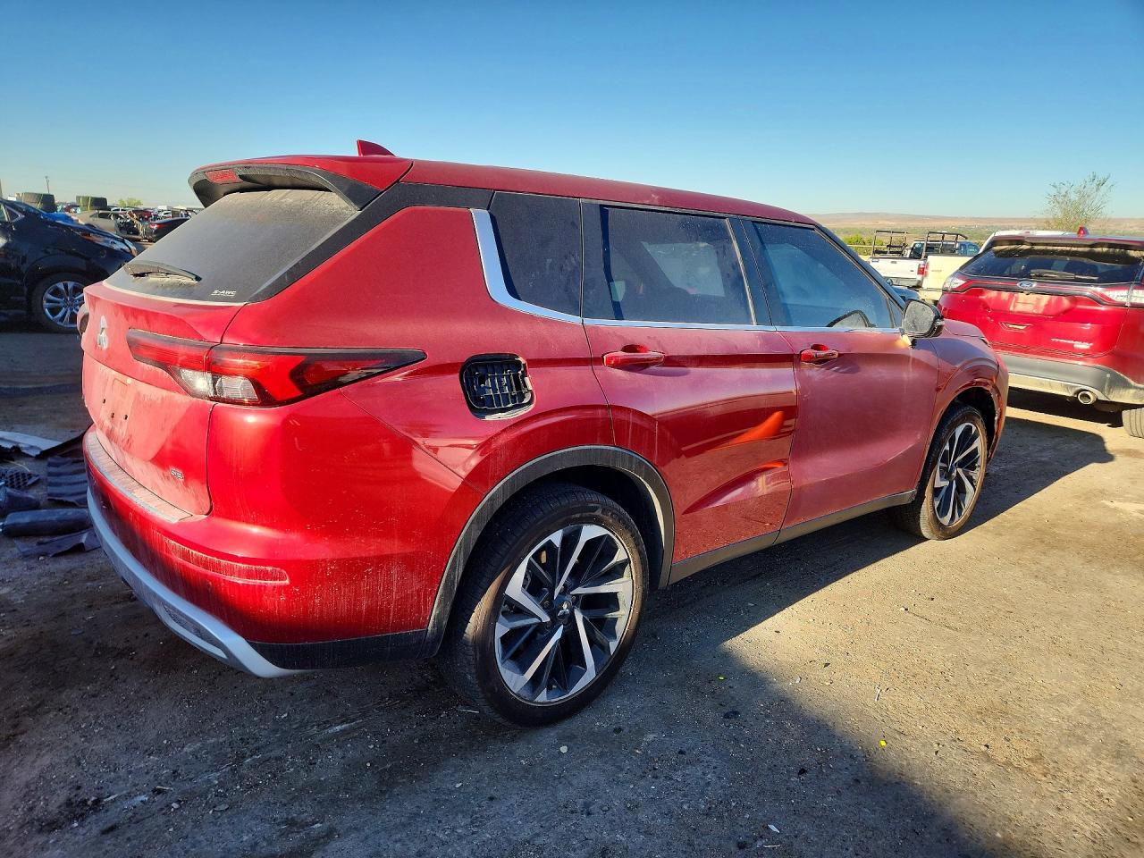 2024 Mitsubishi Outlander Se - Image 3