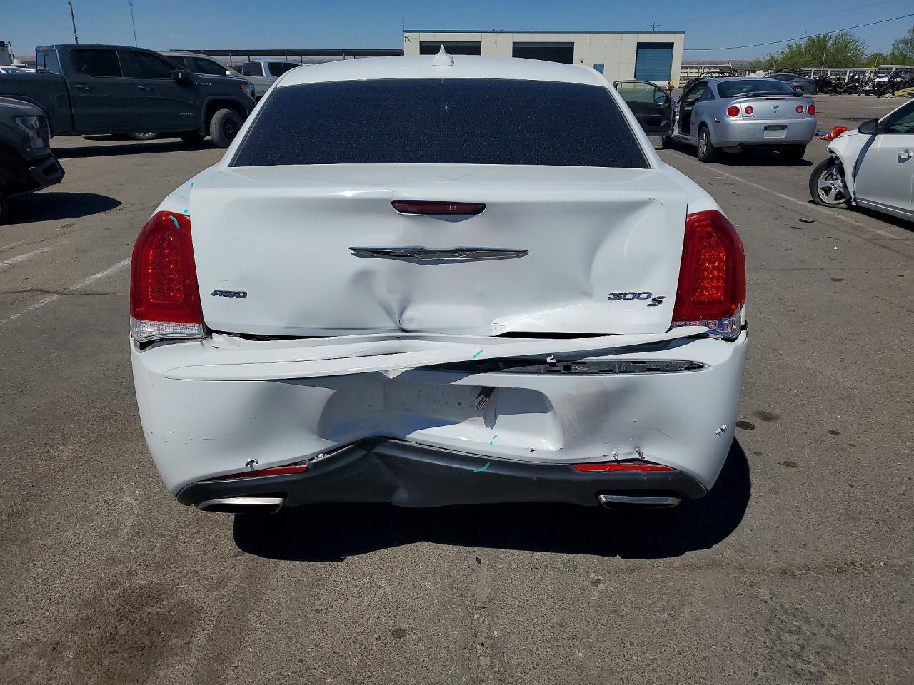 2019 Chrysler 300 S - Фото 6