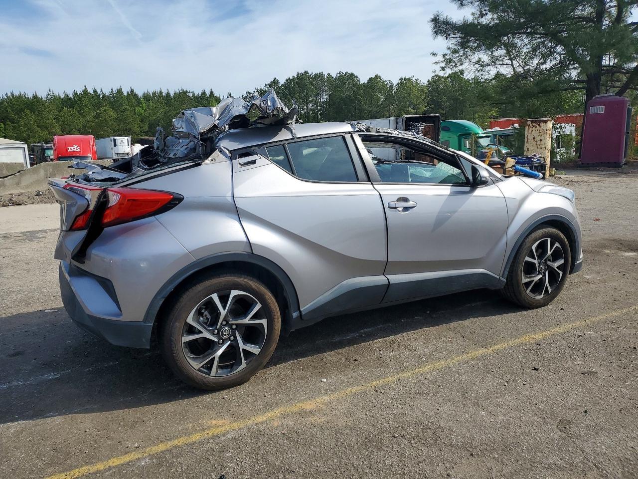 2019 Toyota C-Hr Xle - Image 3