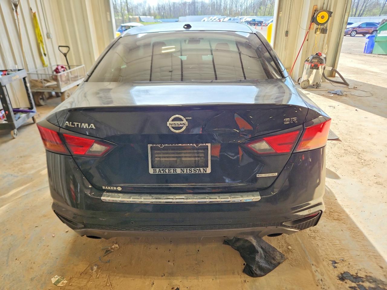 2022 Nissan Altima Sr - Фото 6