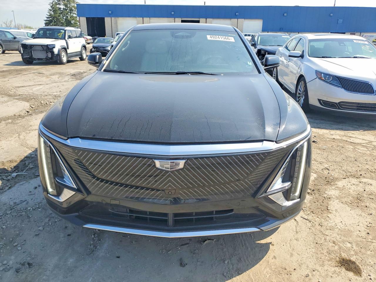 2024 Cadillac Lyriq Luxury - Image 5