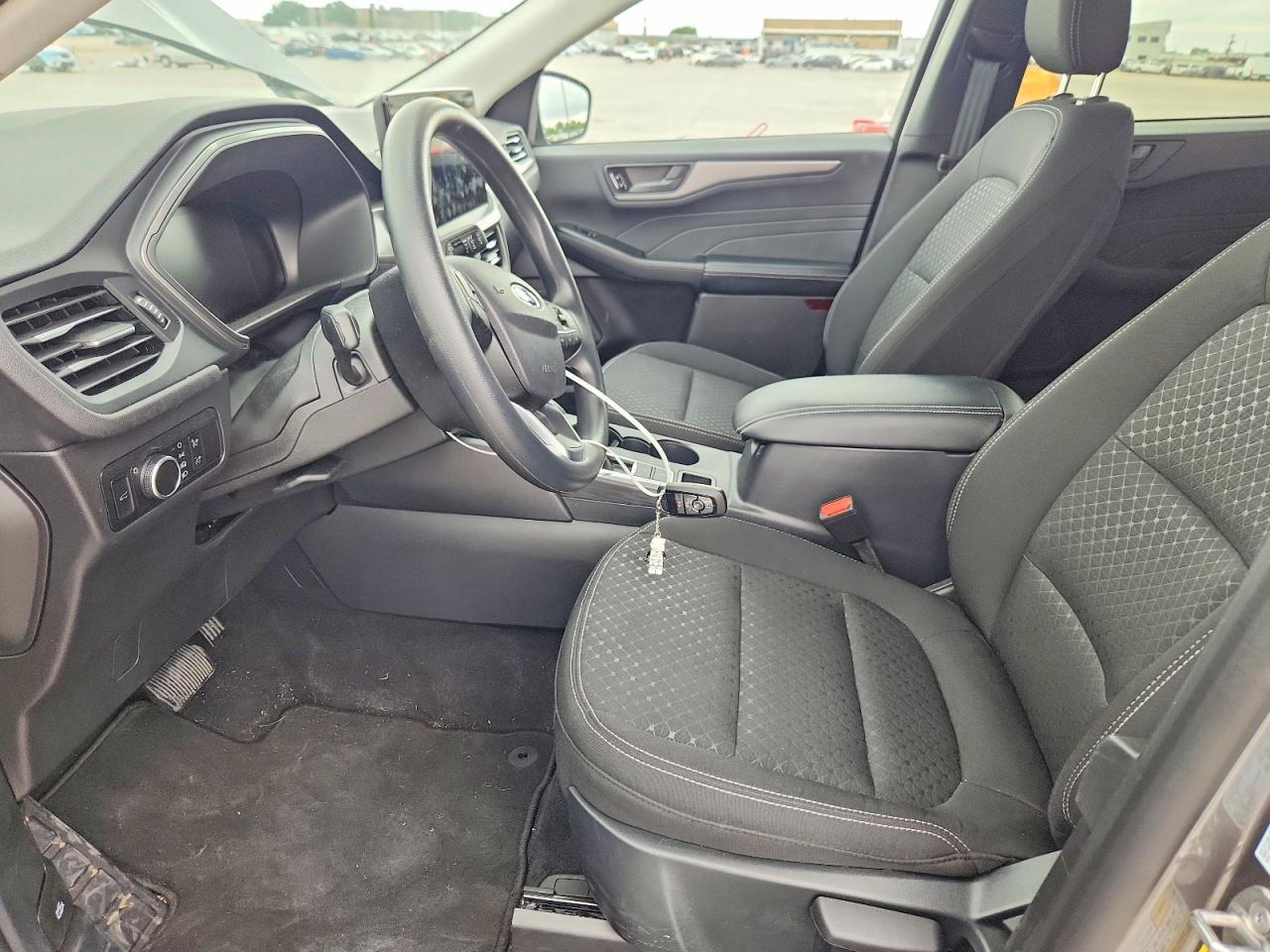 2025 Ford Escape Active - Image 7