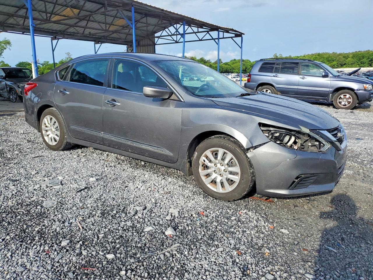 2017 Nissan Altima 2.5 S - Image 4