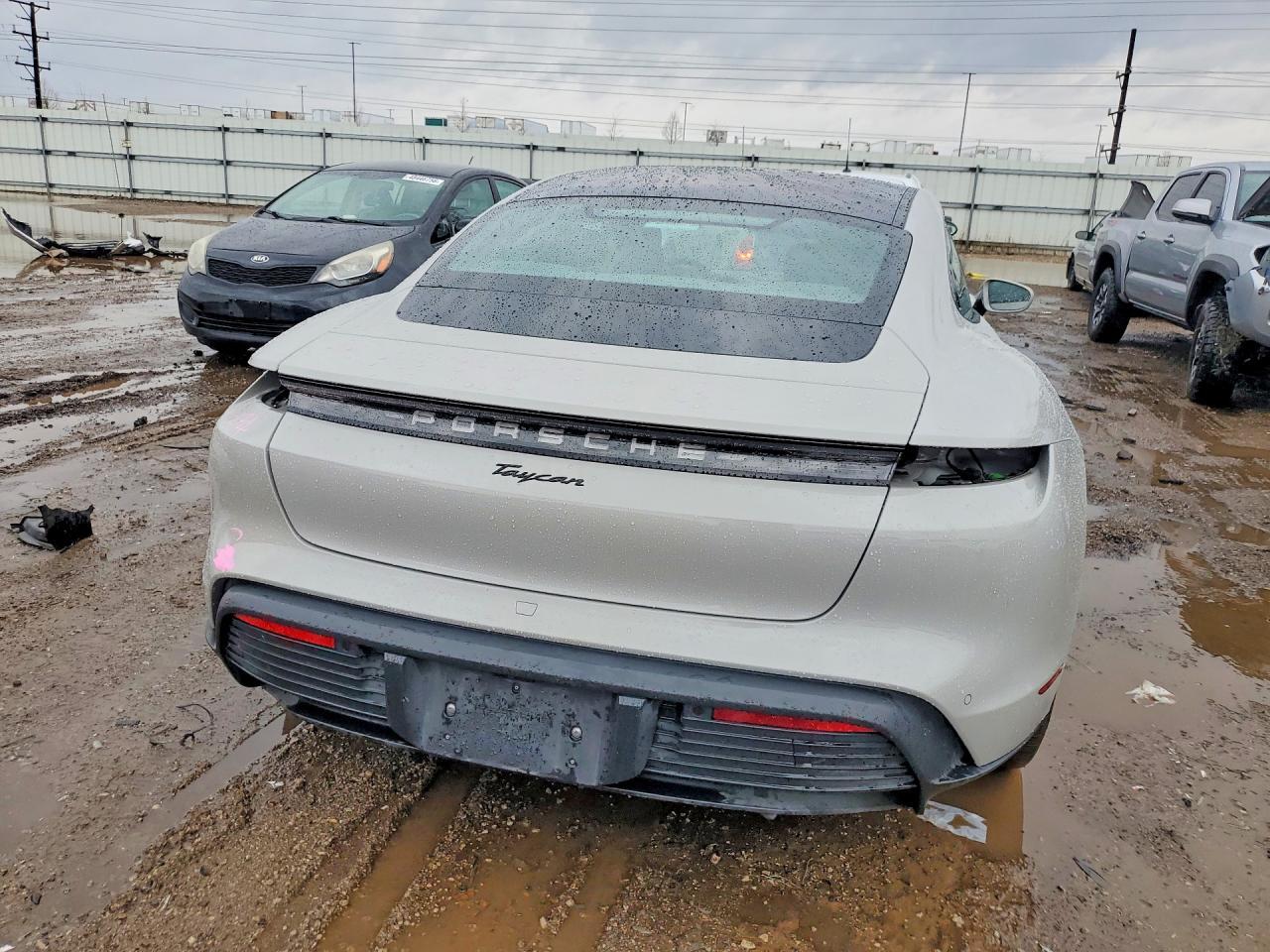2023 Porsche Taycan - Фото 6