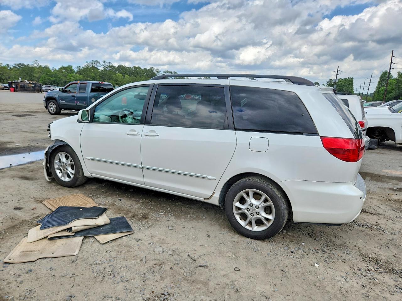 2005 Toyota Sienna Xle Limited 7 Passenger - Фото 2