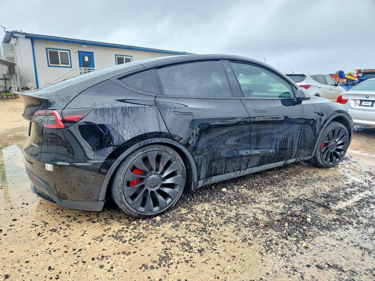 2023 Tesla Model Y - Image 3
