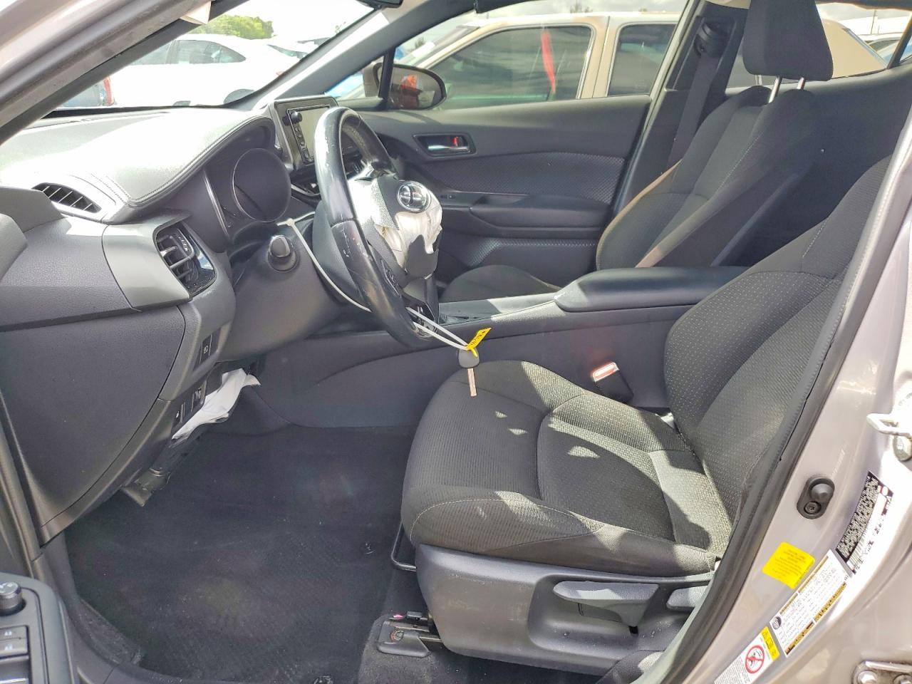 2018 Toyota C-Hr Xle - Image 7