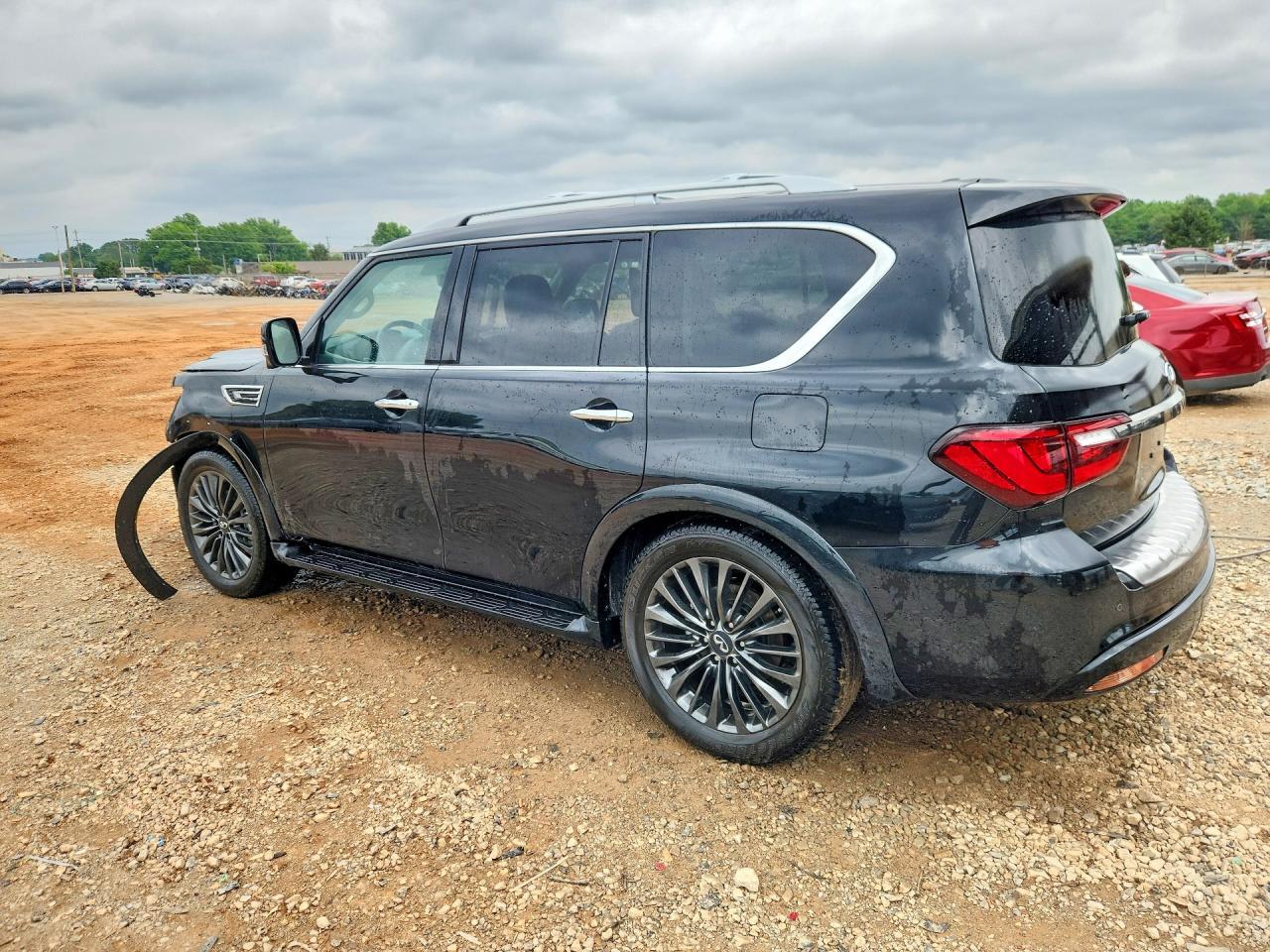 2023 Infiniti Qx80 Luxe - Image 2