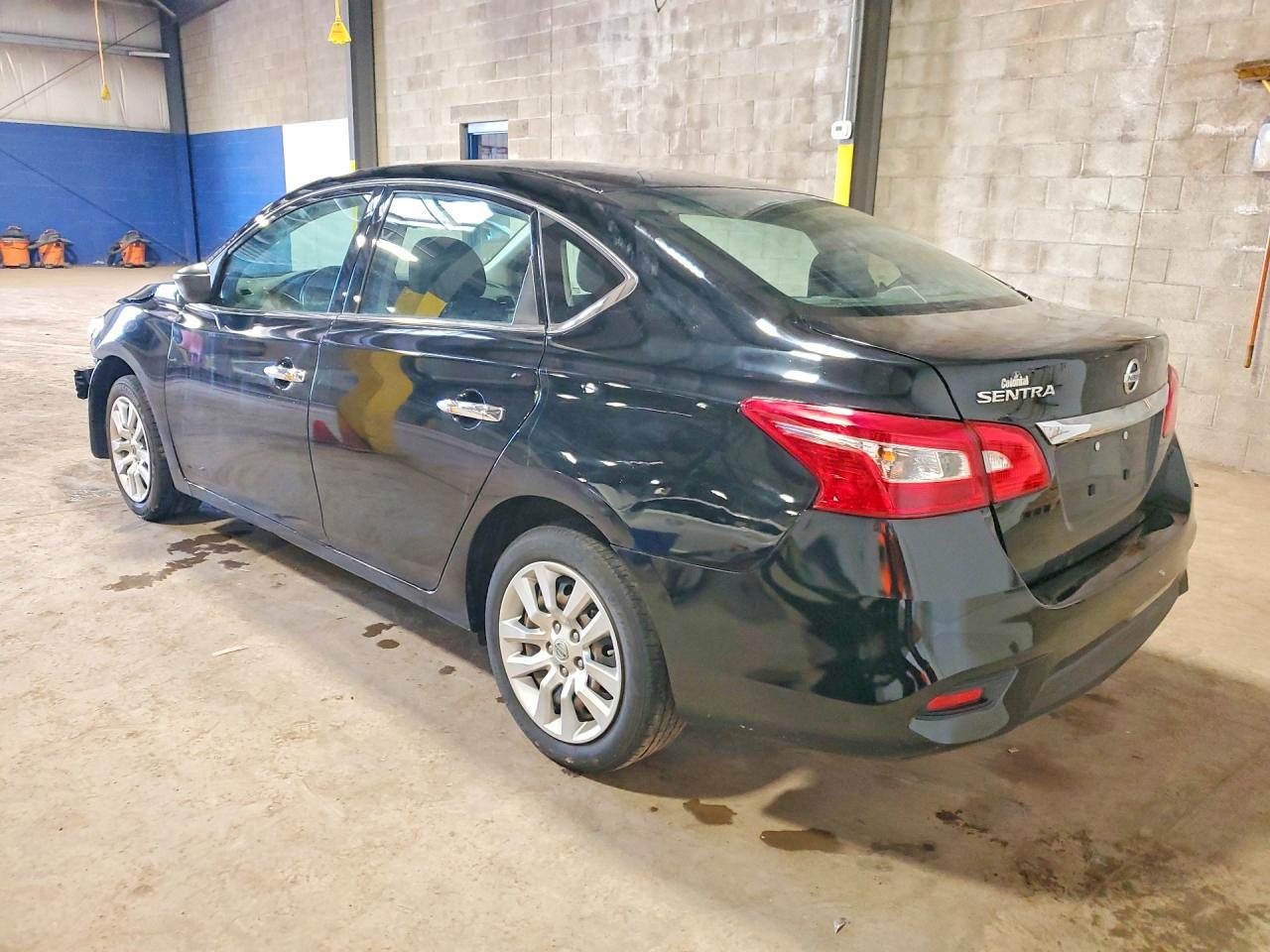2019 Nissan Sentra S - Фото 2