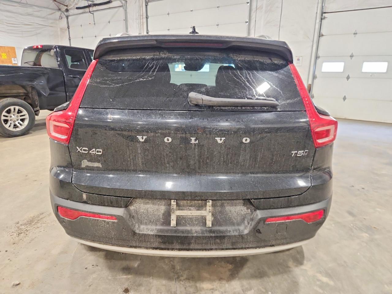 2020 Volvo Xc40 T5 Momentum - Фото 6