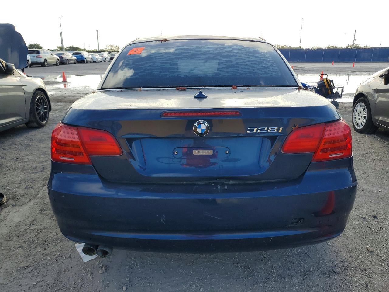2012 BMW 328 I - Image 6