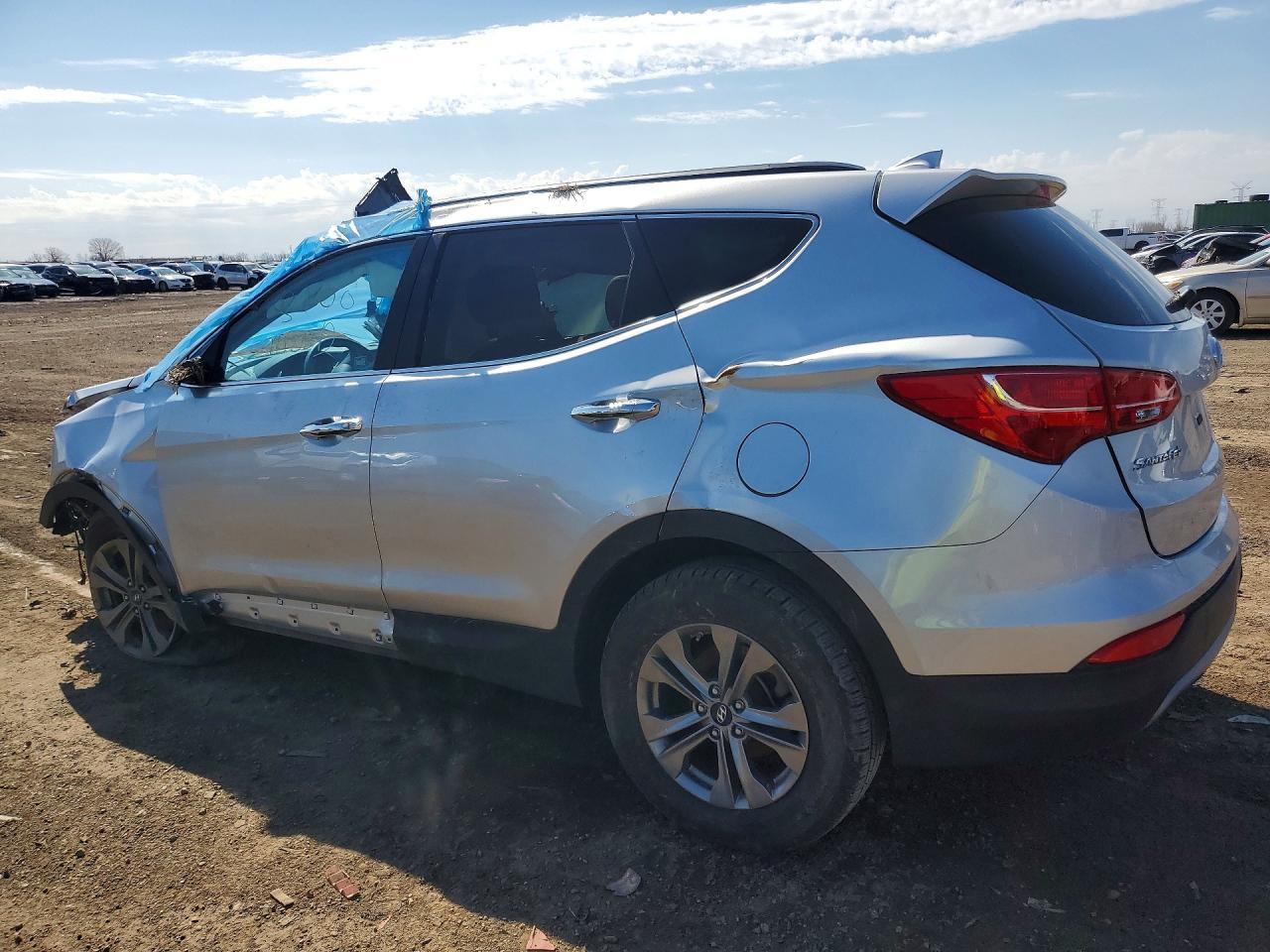 2016 Hyundai Santa Fe Sport 2.4L - Image 2