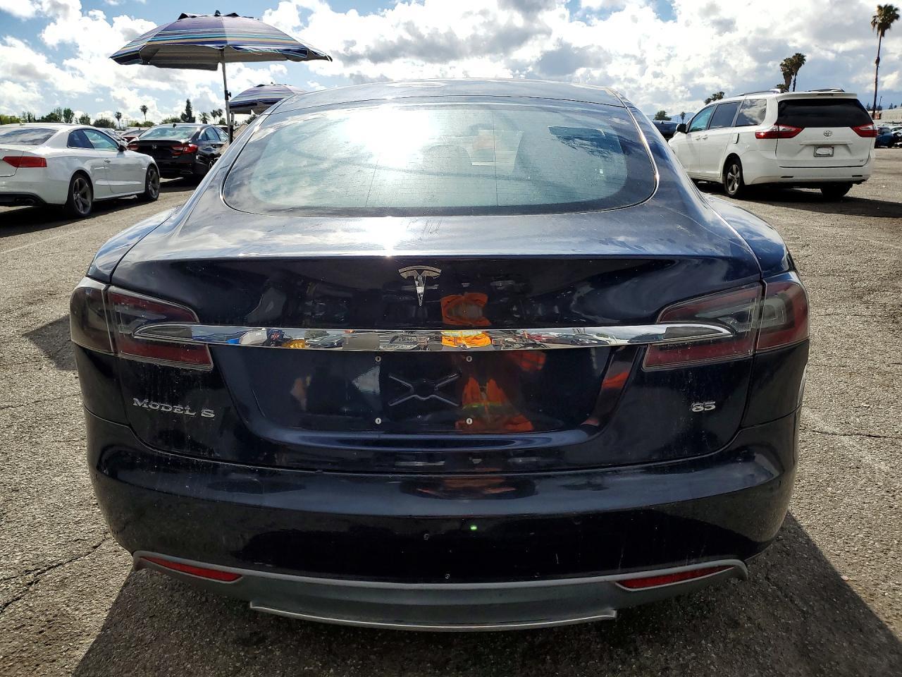 2015 Tesla Model S 85 - Фото 6