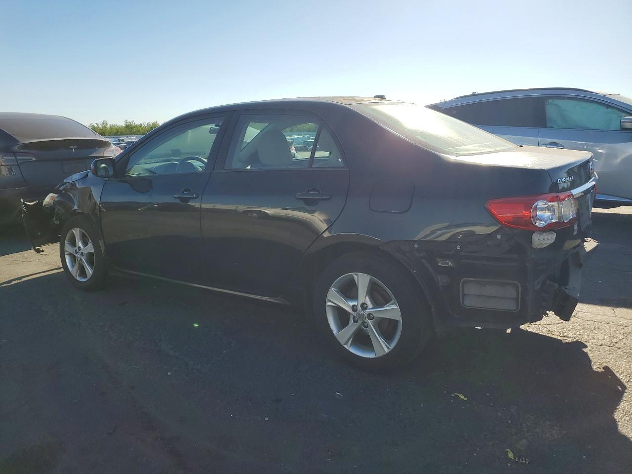 2011 Toyota Corolla Le - Фото 2