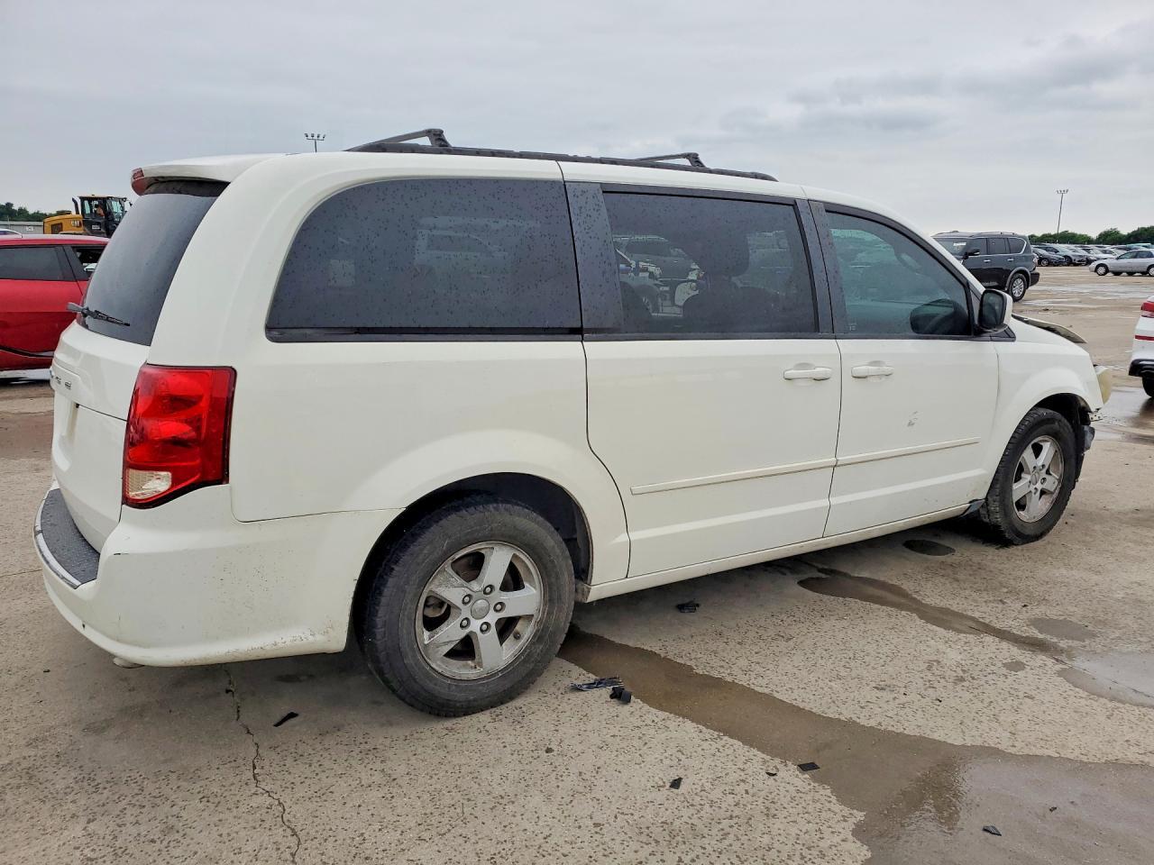 2013 Dodge Grand Caravan Sxt - Фото 3