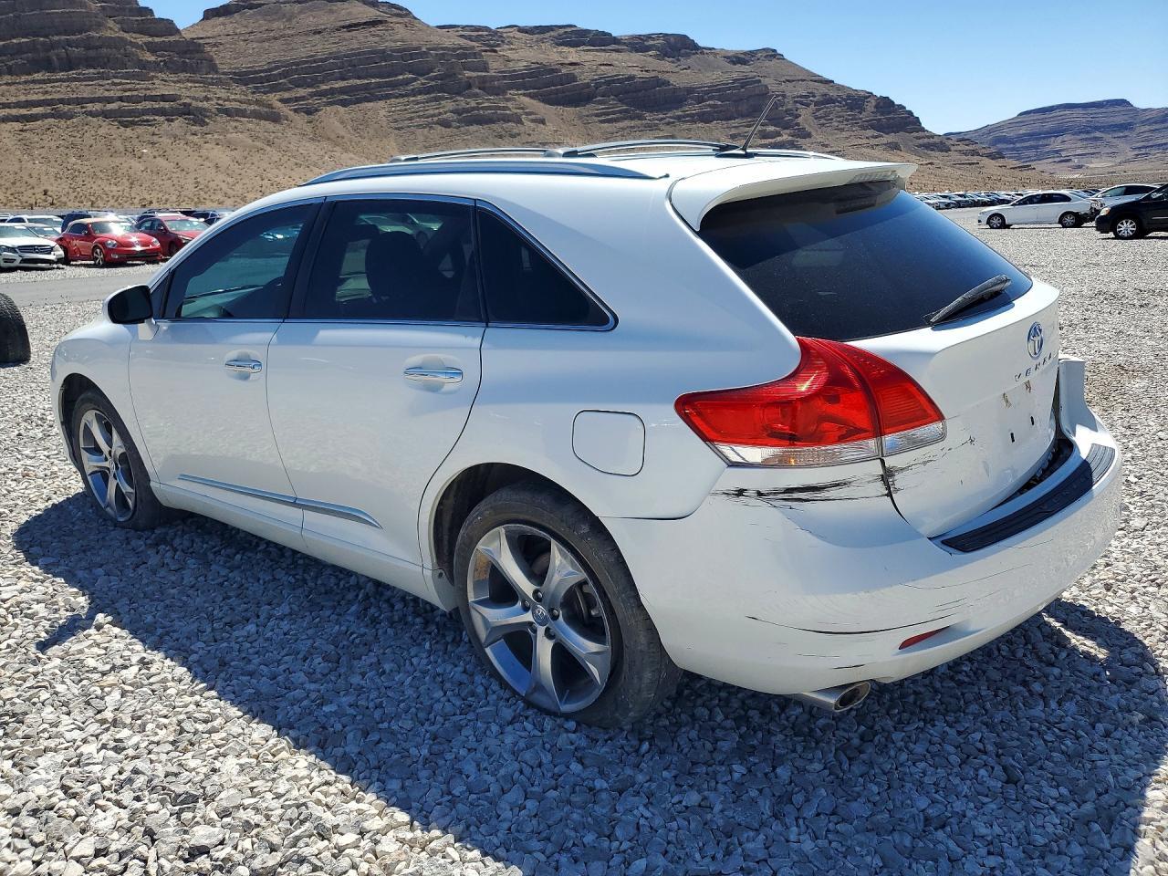 2011 Toyota Venza Awd V6 - Image 2