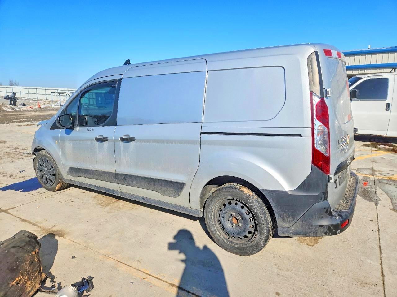 2019 Ford Transit Connect Titanium - Image 2