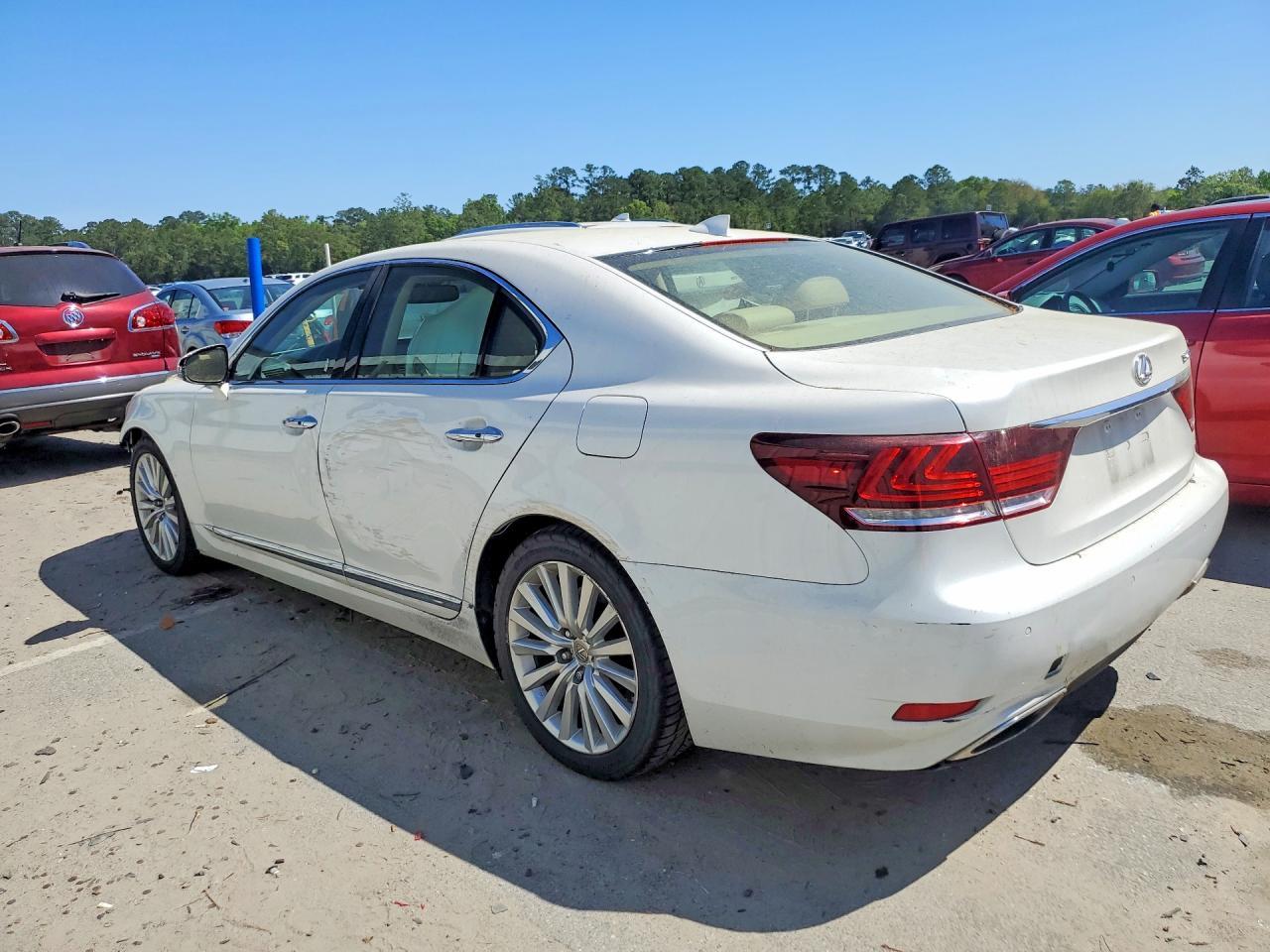2017 Lexus Ls 460 - Image 2