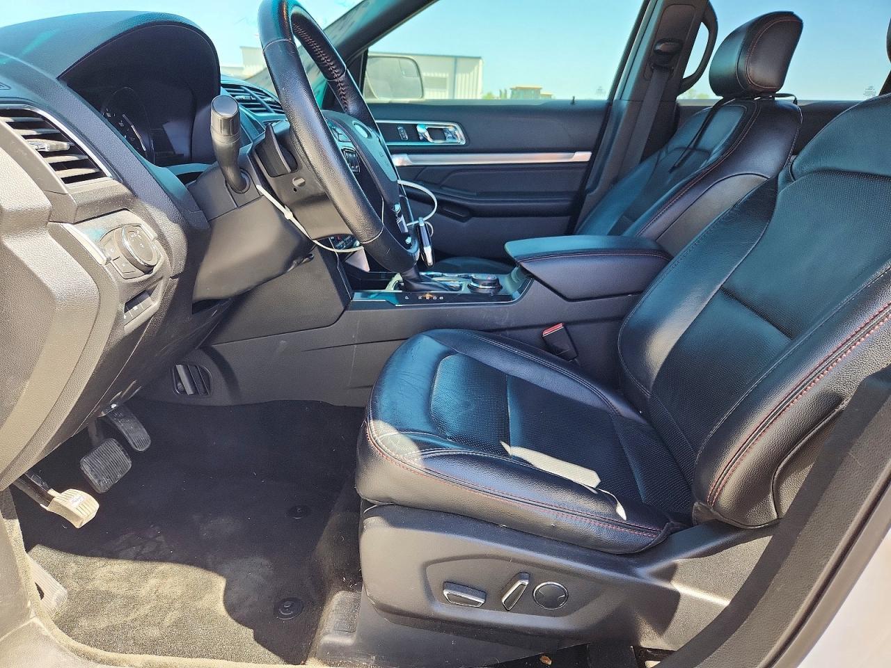 2017 Ford Explorer Sport - Image 4