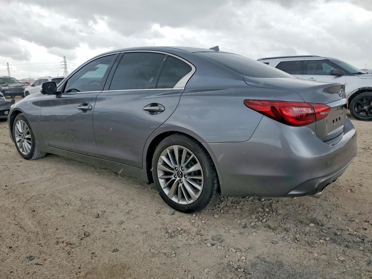 2021 Infiniti Q50 Luxe - Image 2