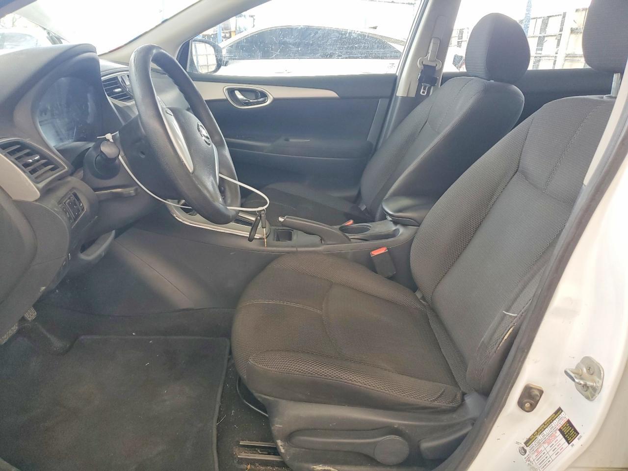 2013 Nissan Sentra S - Фото 7