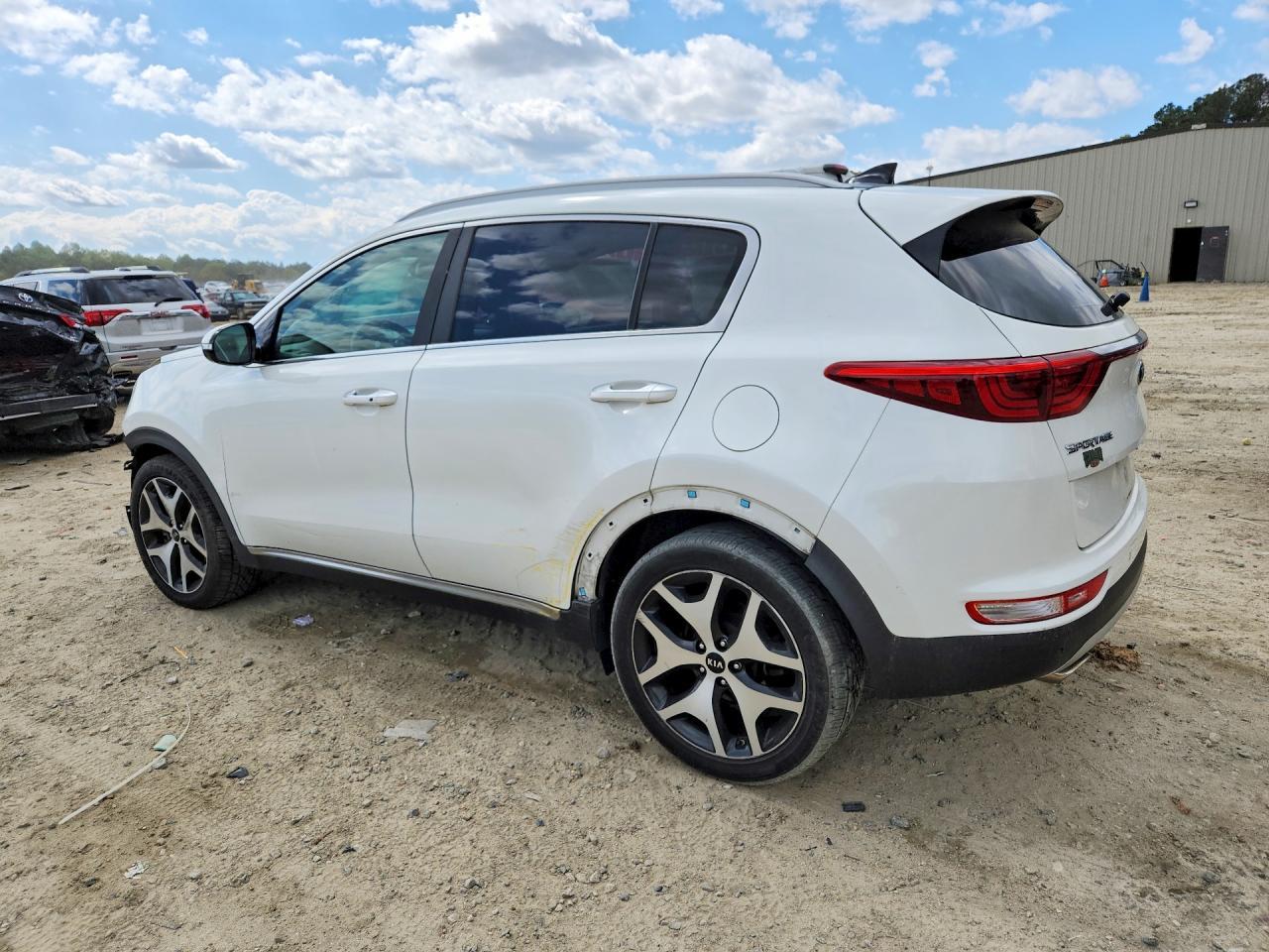 2017 Kia Sportage Sx - Image 2