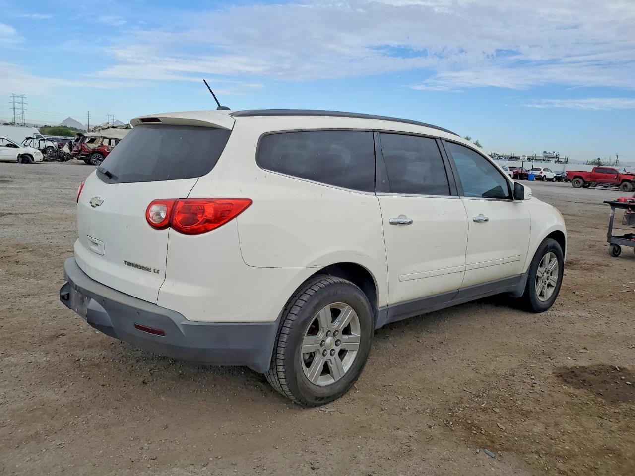 2011 Chevrolet Traverse Lt - Фото 3