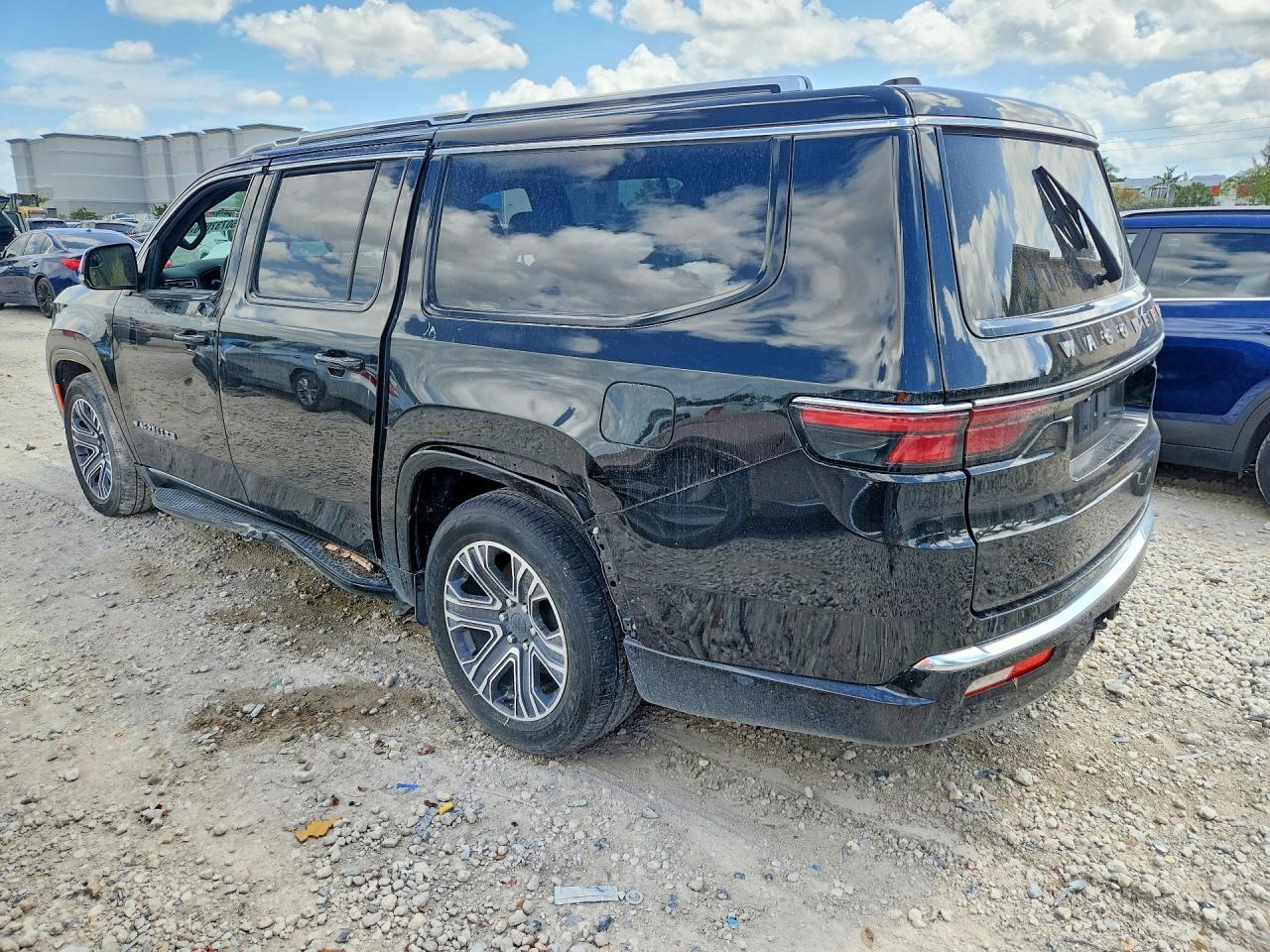 2024 Jeep Wagoneer Limited - Image 2